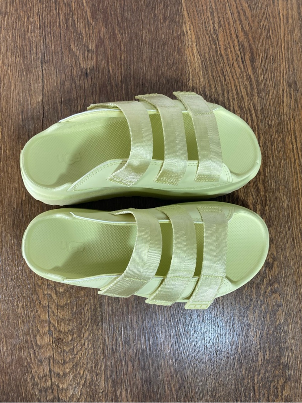 New Ugg Goldenglow Slide Platform Sandal Women’s Size 9 Golden Apple - Picture 5 of 9